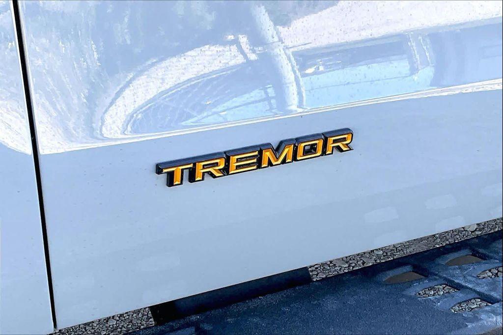 new 2026 Ford Expedition car, priced at $83,346