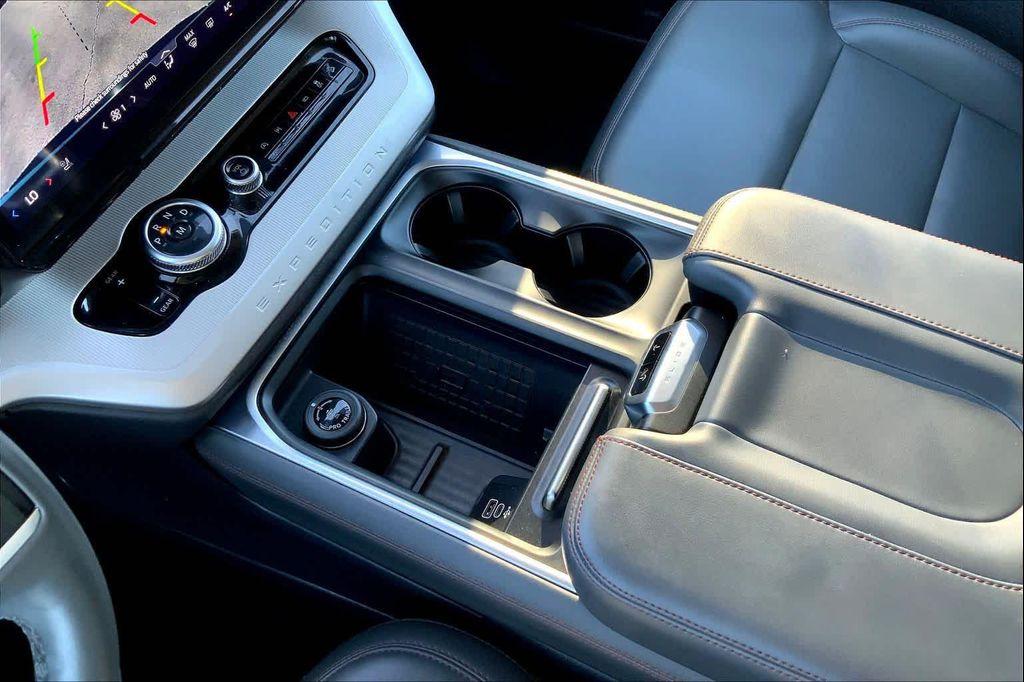 used 2025 Ford Expedition Max car, priced at $59,995