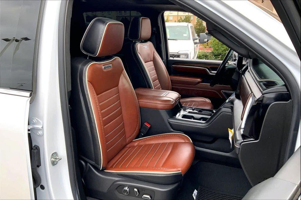 used 2025 GMC Sierra 2500 car, priced at $77,549