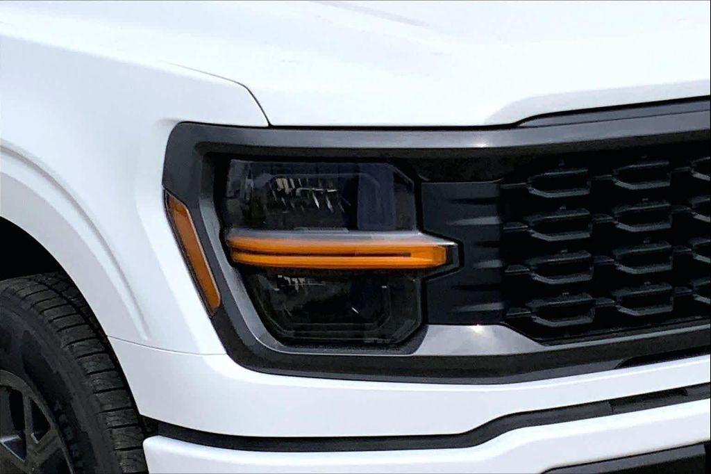 new 2026 Ford F-150 car, priced at $42,856