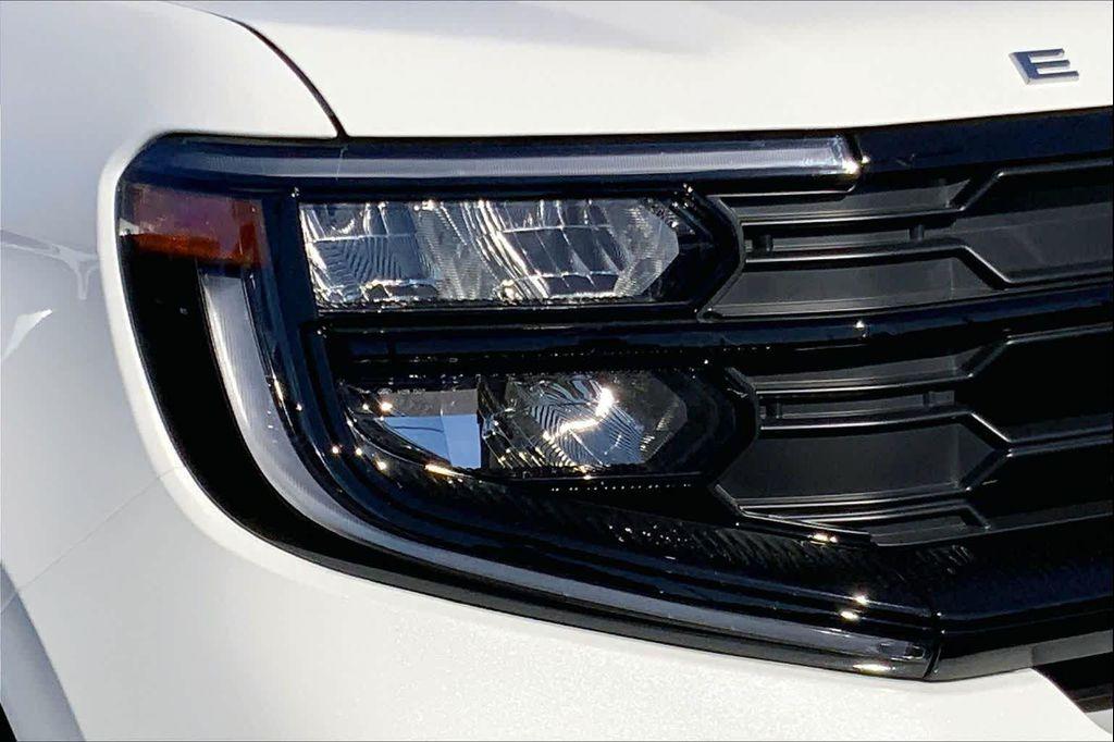 new 2025 Ford Expedition car, priced at $65,674