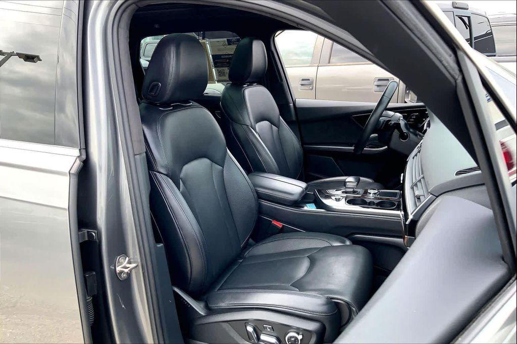 used 2018 Audi Q7 car, priced at $16,238