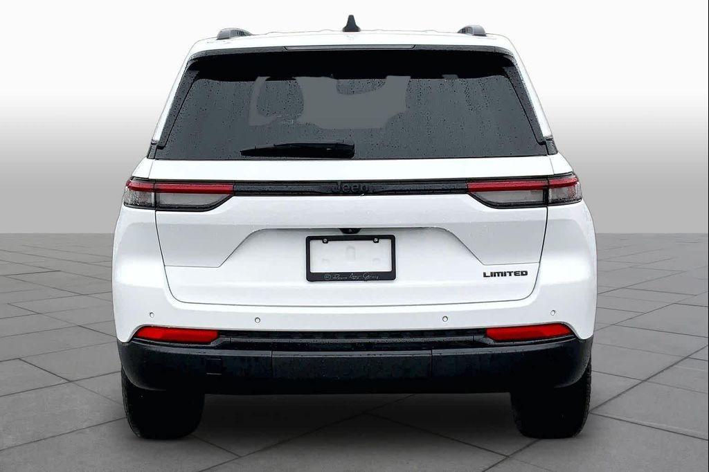 used 2023 Jeep Grand Cherokee car, priced at $28,547