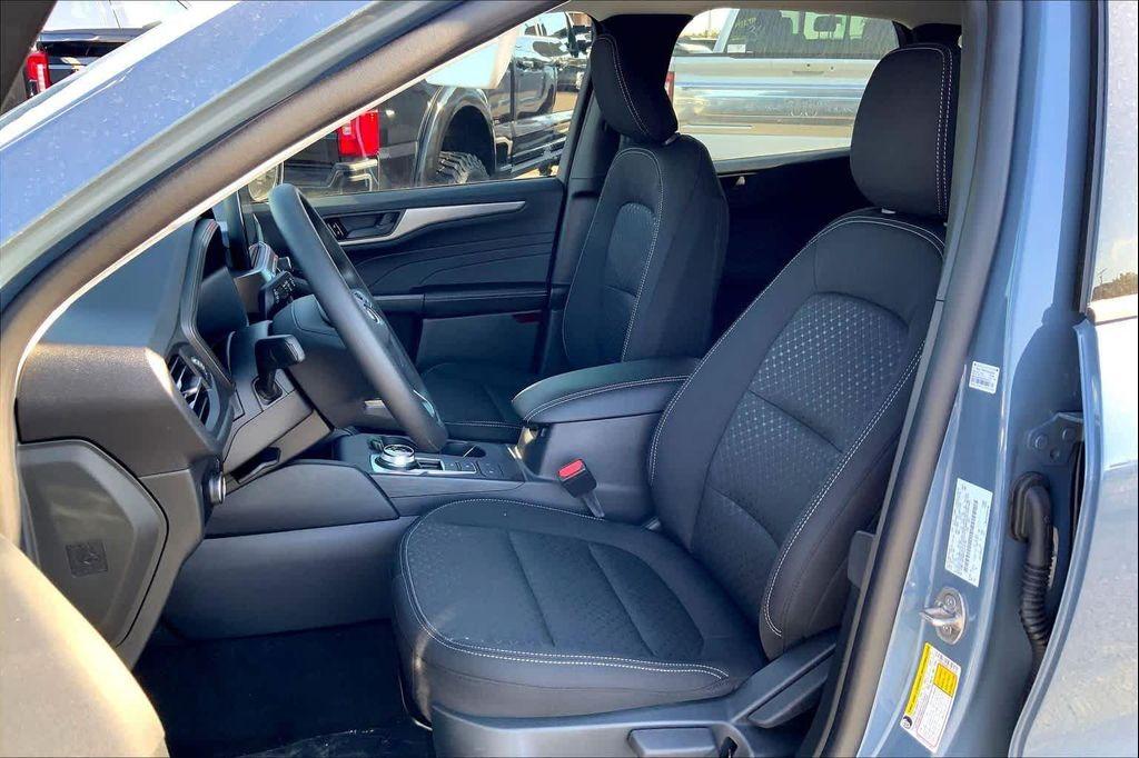 new 2026 Ford Escape car, priced at $28,978