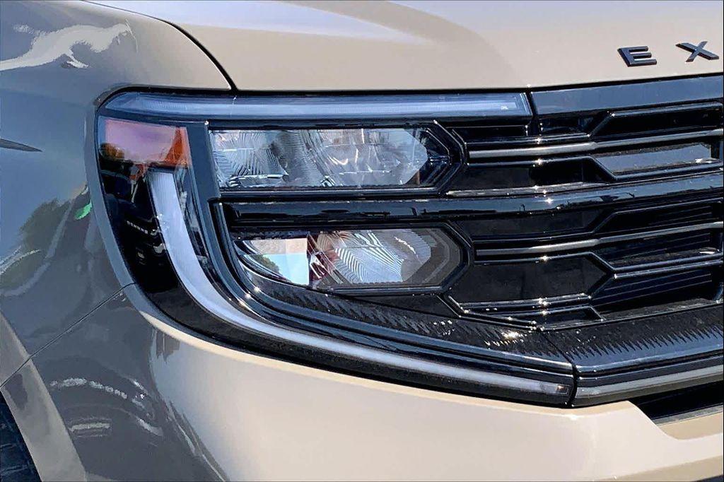 new 2026 Ford Expedition Max car, priced at $77,401