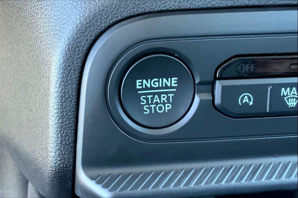 new 2025 Ford Bronco Sport car, priced at $32,649