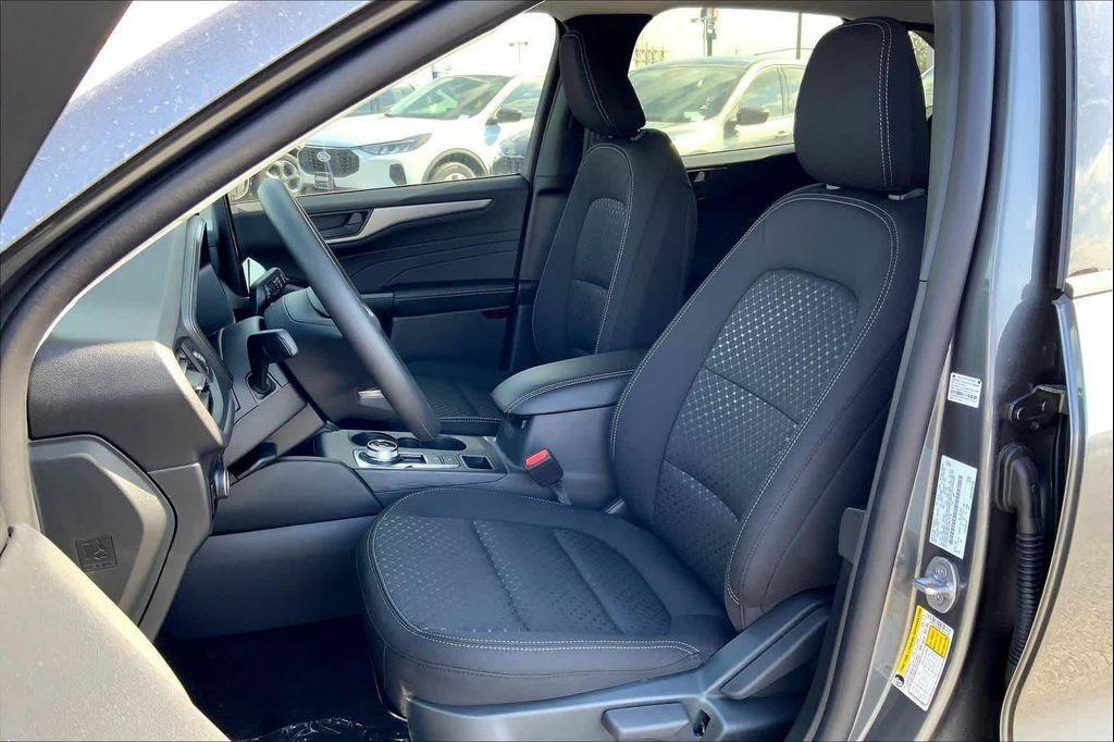 new 2026 Ford Escape car, priced at $29,443