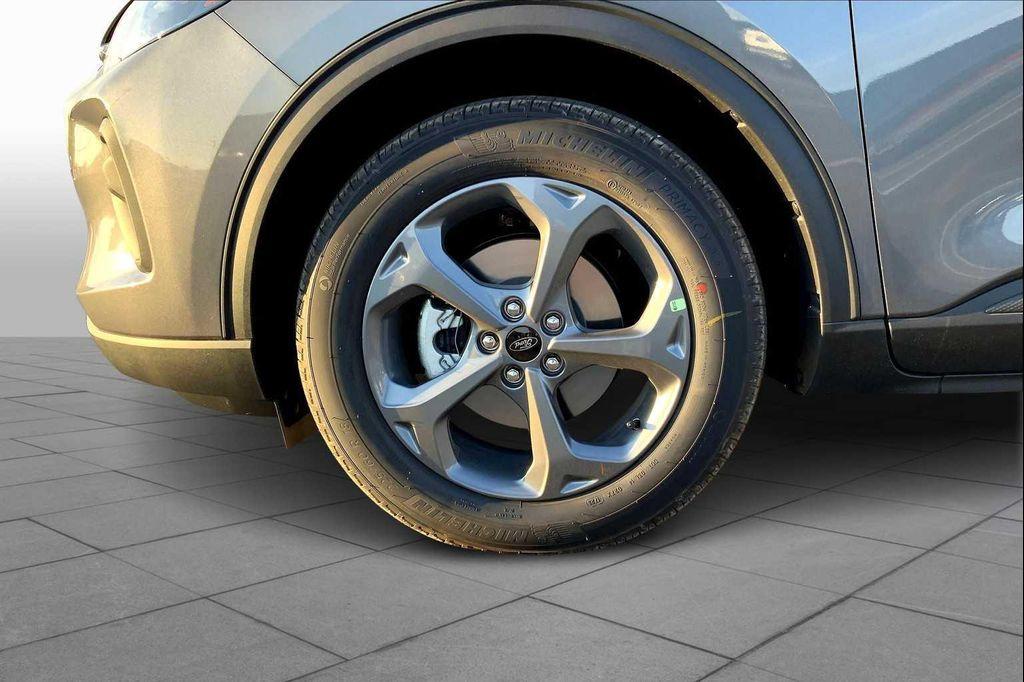 new 2026 Ford Escape car, priced at $31,057