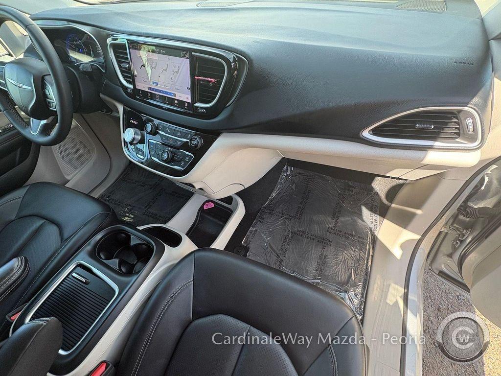 used 2024 Chrysler Pacifica car, priced at $24,240