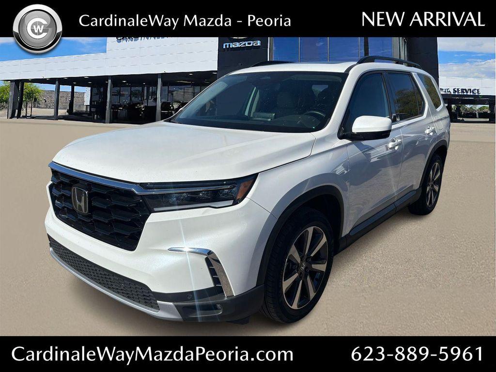 used 2025 Honda Pilot car, priced at $41,894