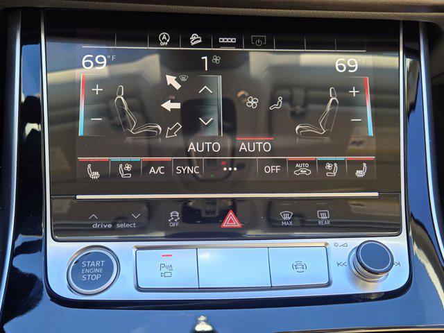 new 2025 Audi Q7 car, priced at $68,742