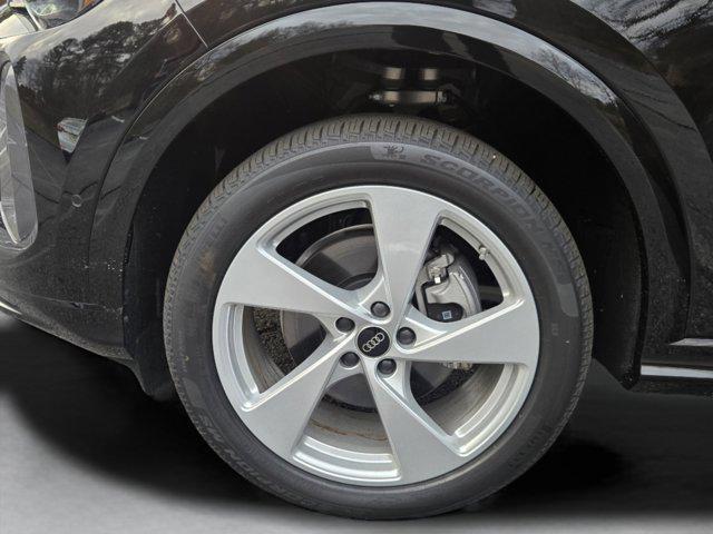 new 2025 Audi Q5 car, priced at $51,964