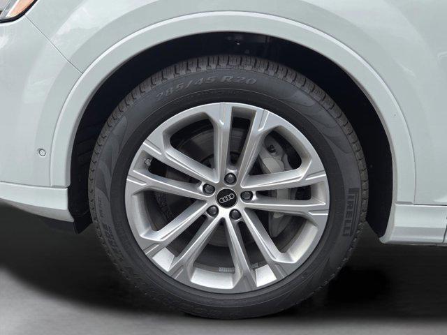 new 2026 Audi Q7 car, priced at $68,380