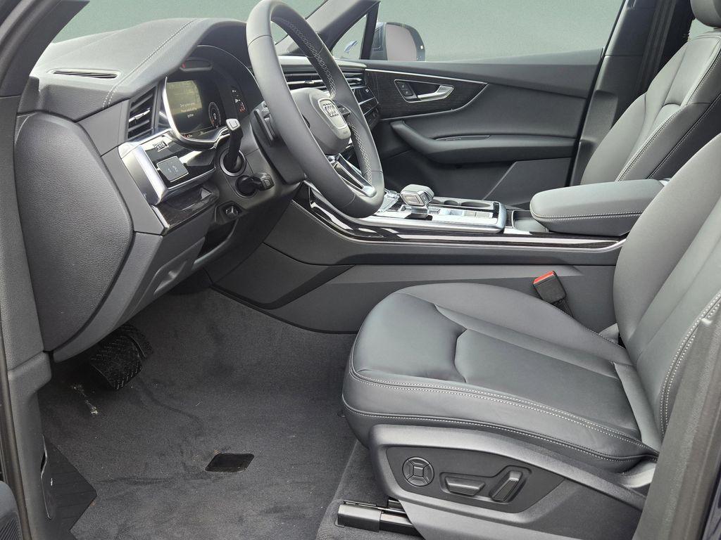 new 2026 Audi Q7 car, priced at $60,028