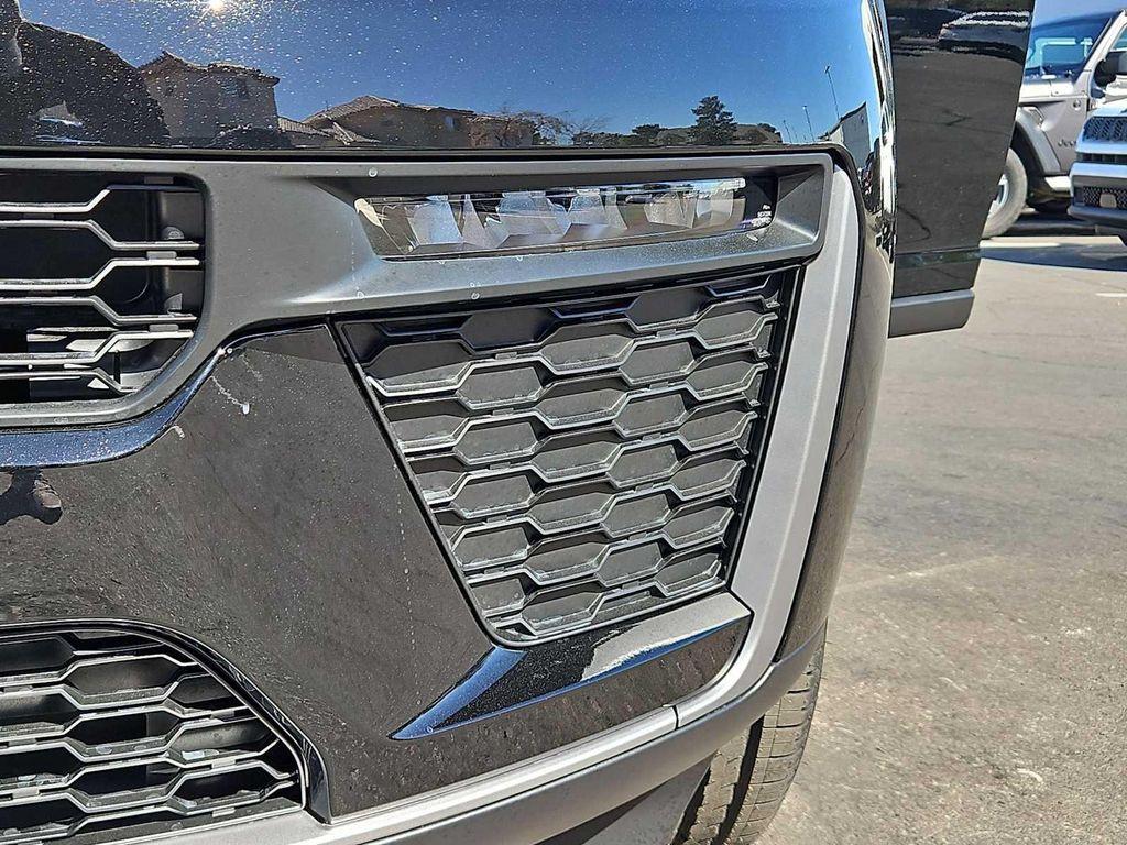 new 2026 Jeep Grand Cherokee car, priced at $46,000