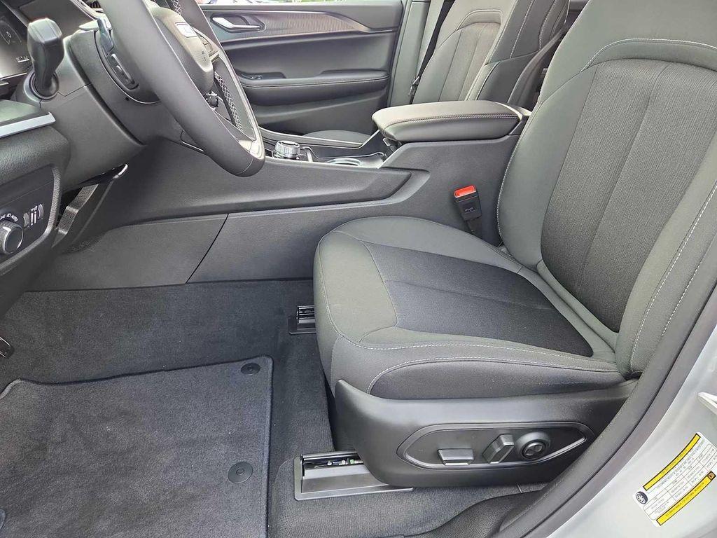 new 2025 Jeep Grand Cherokee car, priced at $34,920