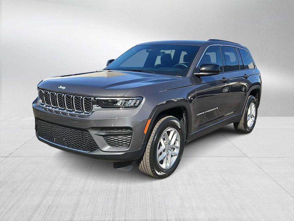 new 2026 Jeep Grand Cherokee car, priced at $41,080