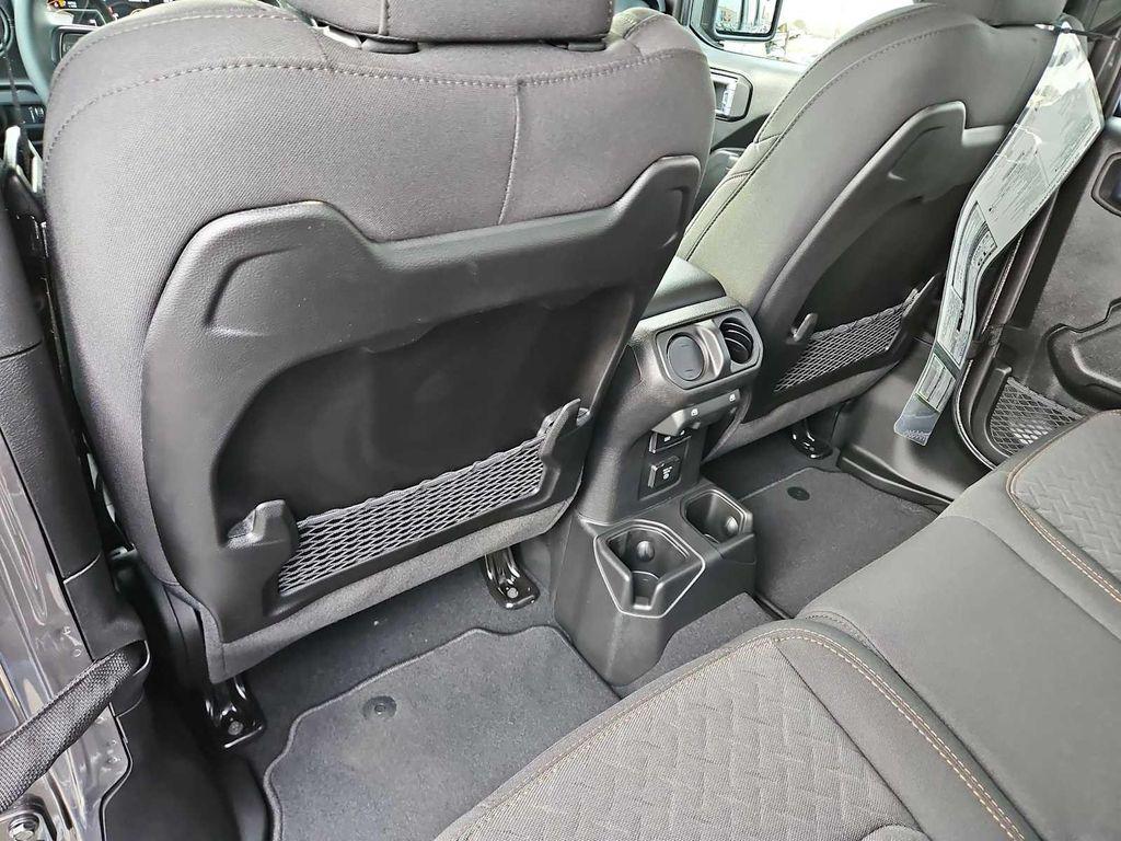 new 2026 Jeep Gladiator car, priced at $53,985