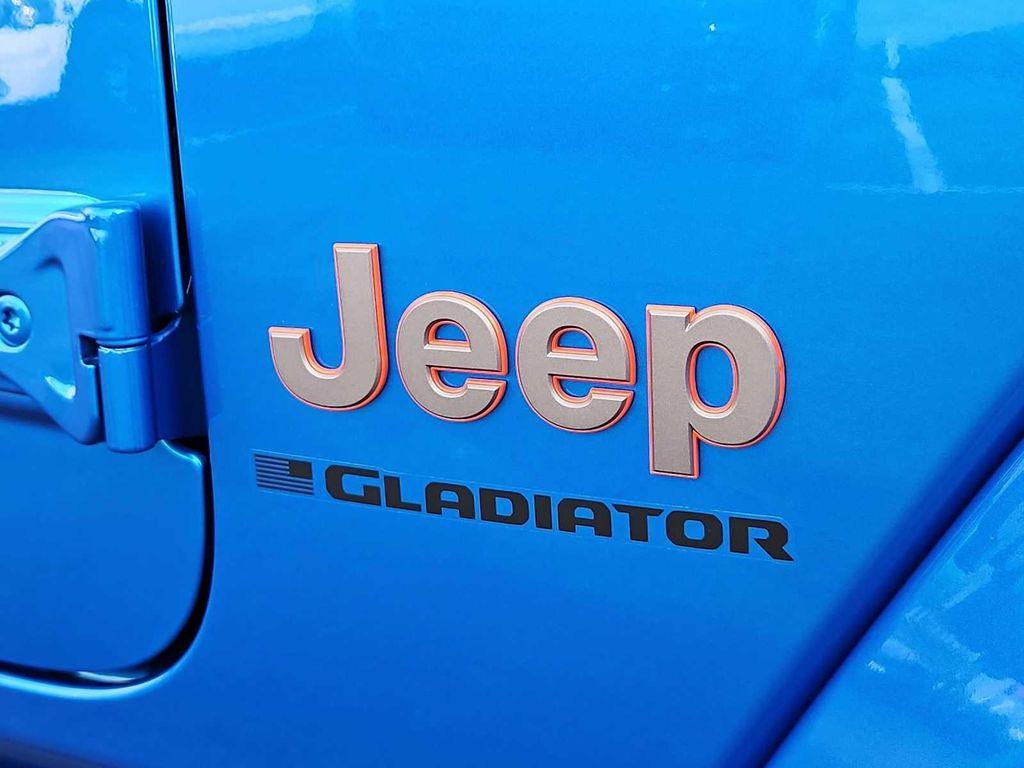 new 2026 Jeep Gladiator car, priced at $54,440