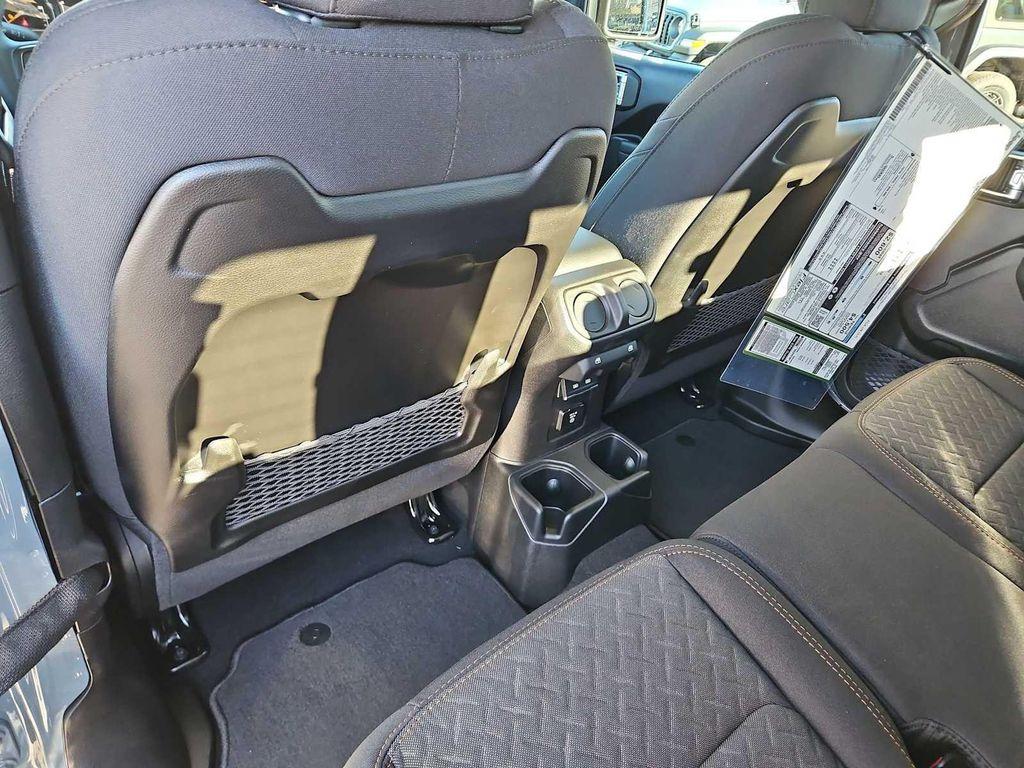 new 2026 Jeep Gladiator car, priced at $54,480