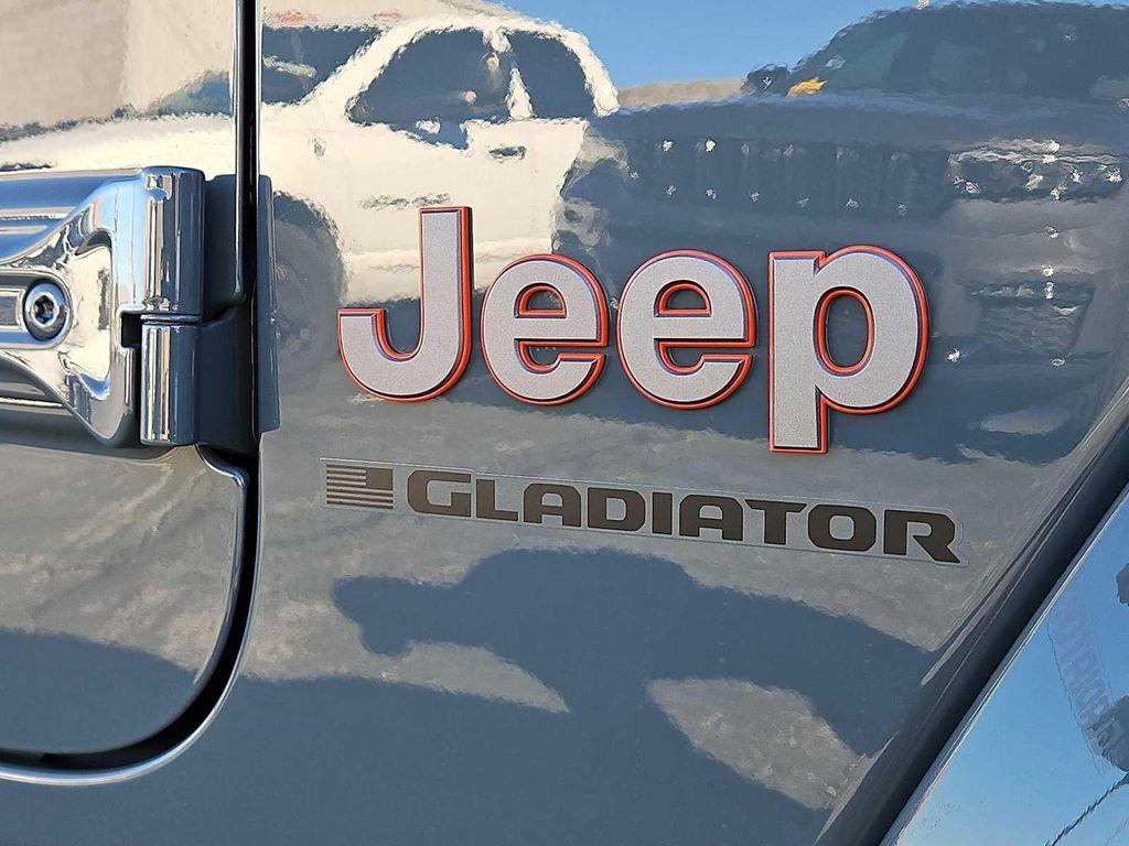 new 2026 Jeep Gladiator car, priced at $54,480
