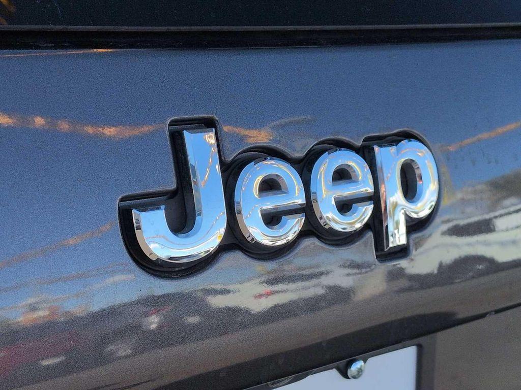 used 2022 Jeep Cherokee car, priced at $19,500