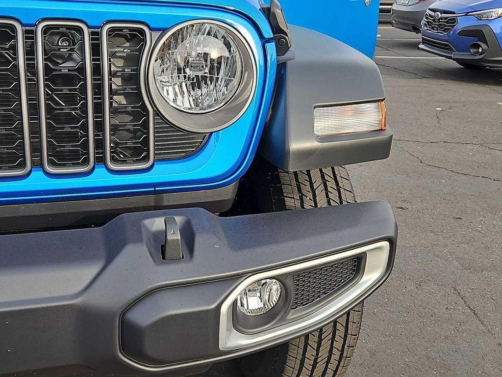 new 2026 Jeep Gladiator car, priced at $40,445