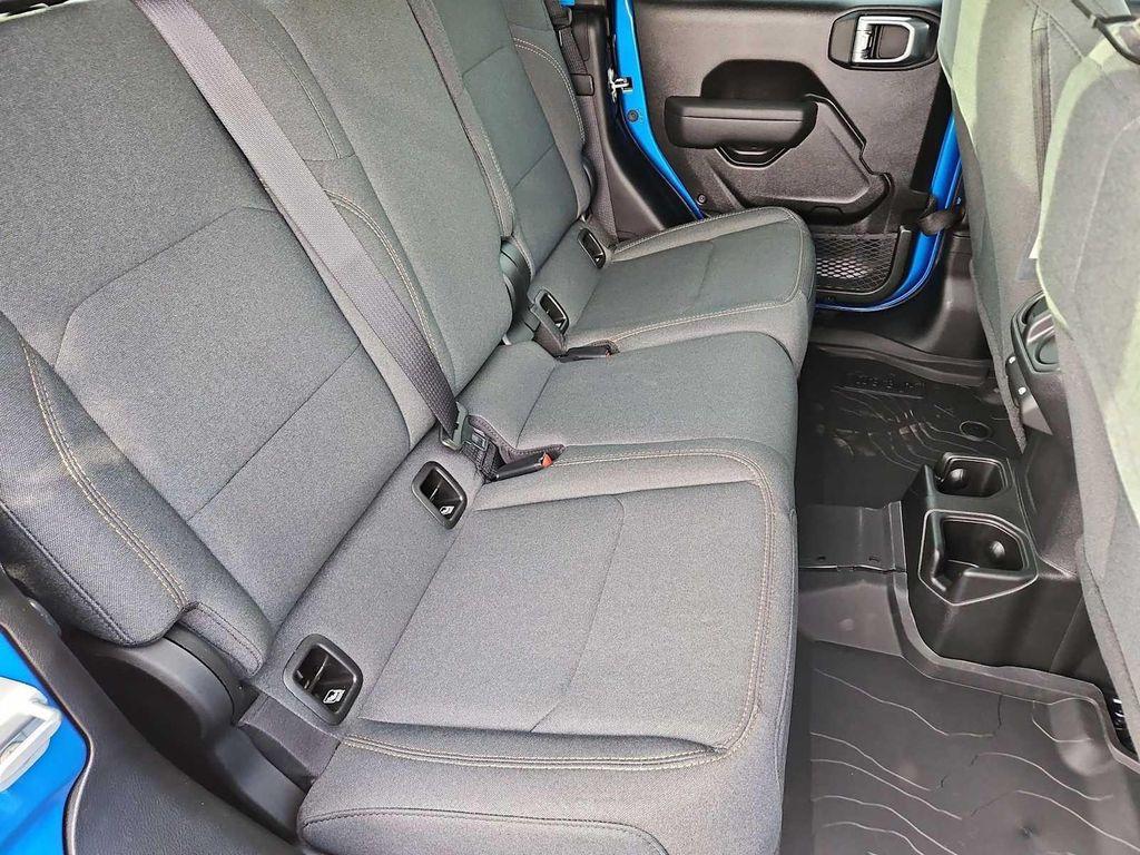 new 2026 Jeep Gladiator car, priced at $40,445