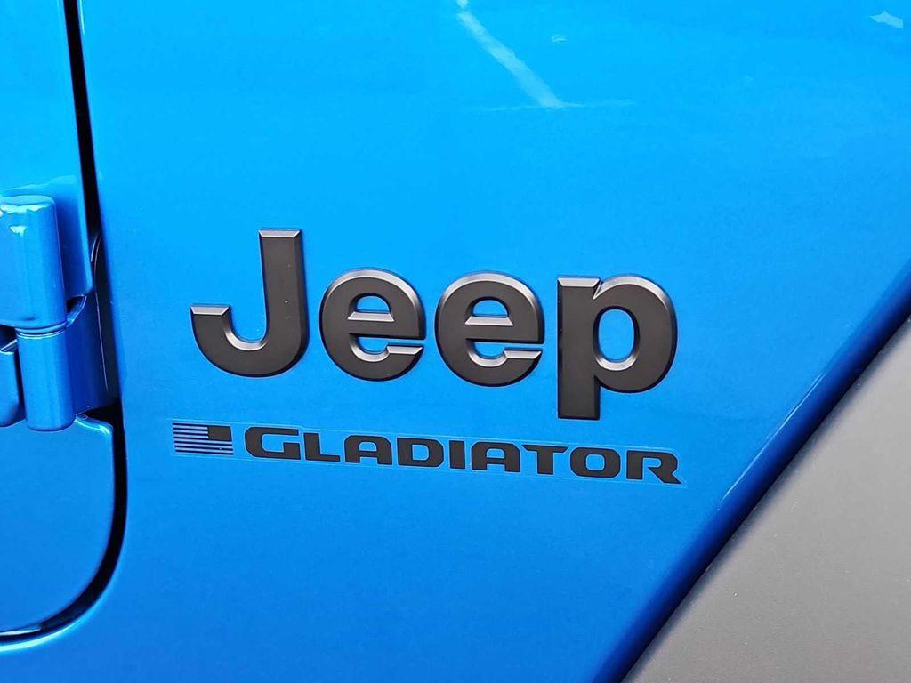 new 2026 Jeep Gladiator car, priced at $40,445