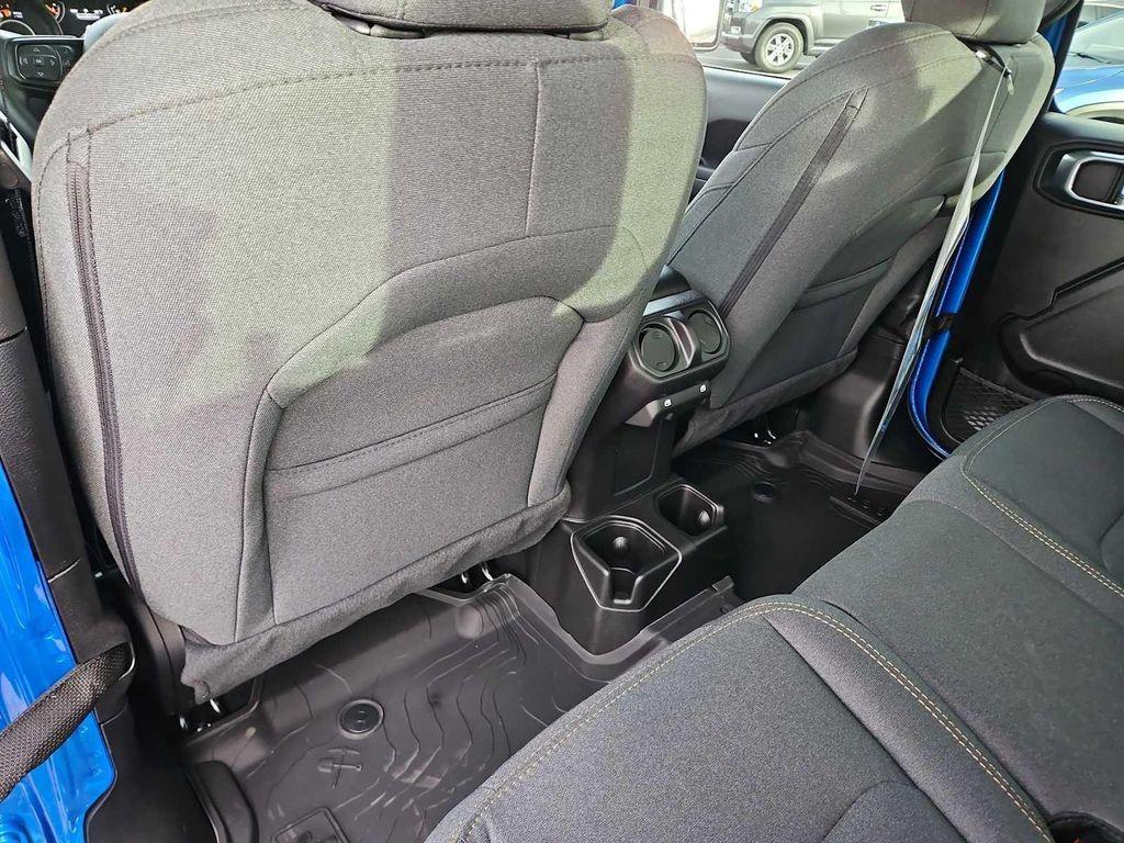 new 2026 Jeep Gladiator car, priced at $40,445