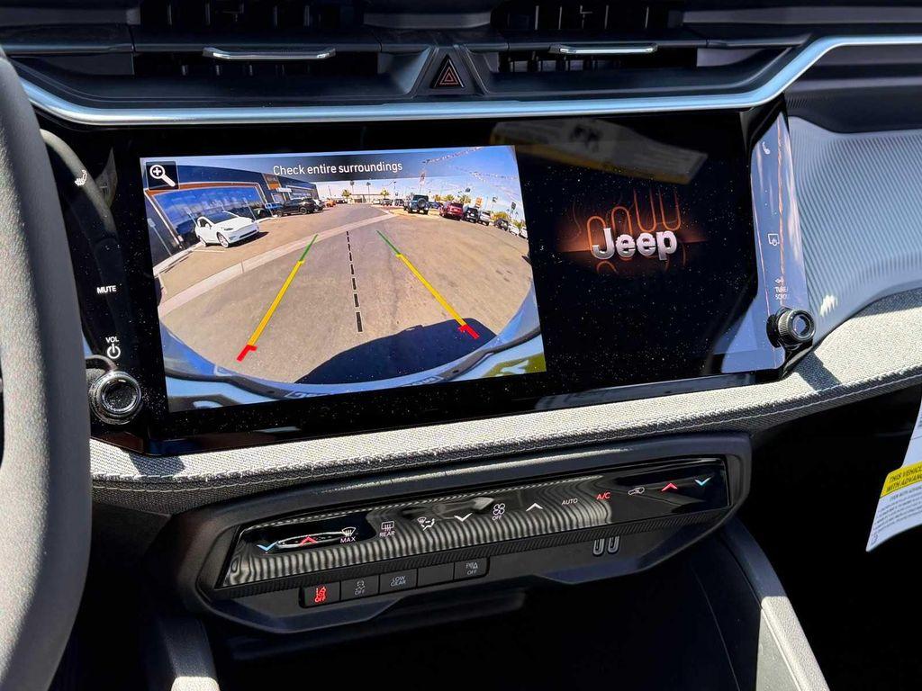 new 2026 Jeep Cherokee car, priced at $36,385