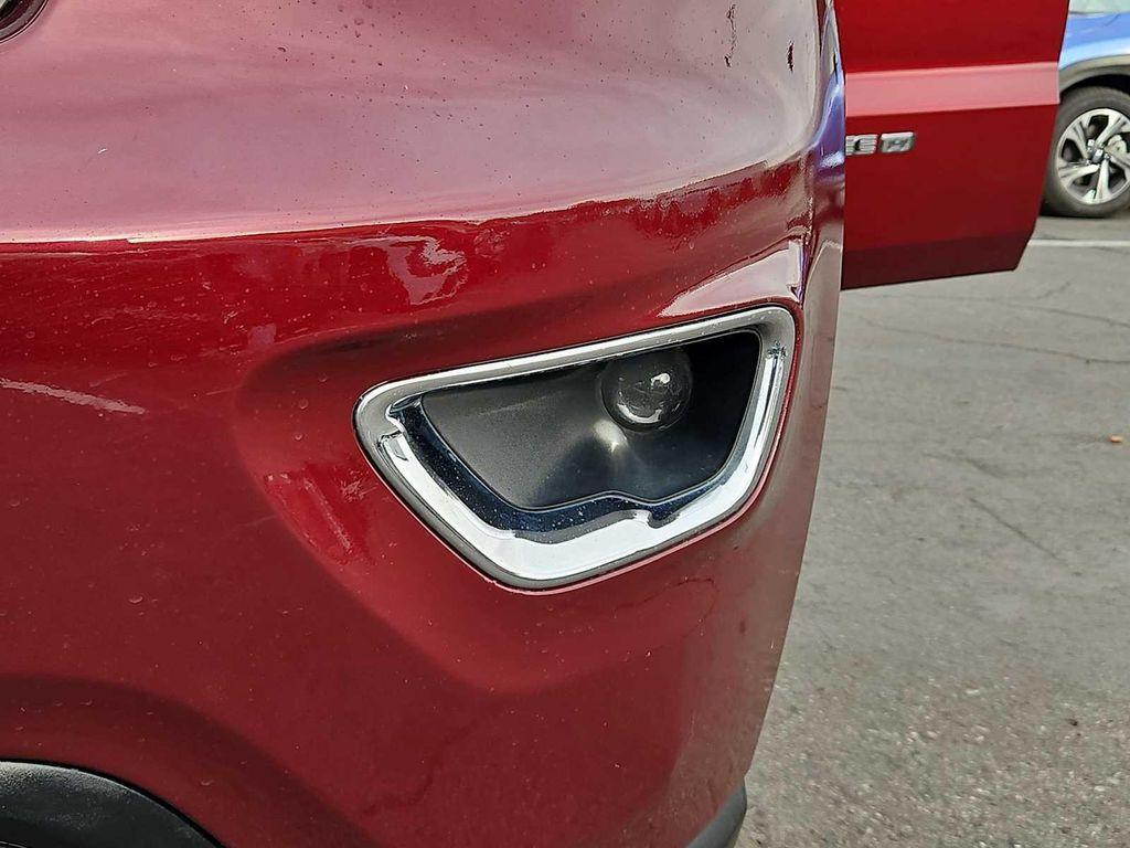 used 2022 Jeep Grand Cherokee car, priced at $21,500