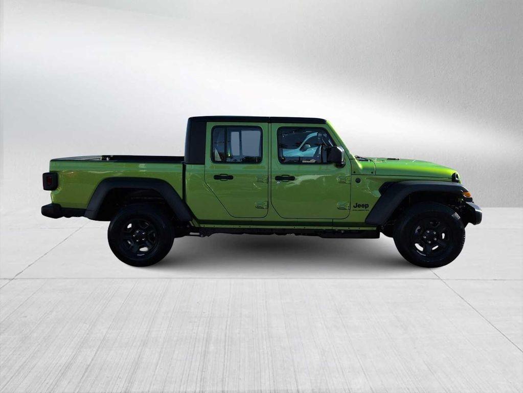 new 2026 Jeep Gladiator car, priced at $41,040