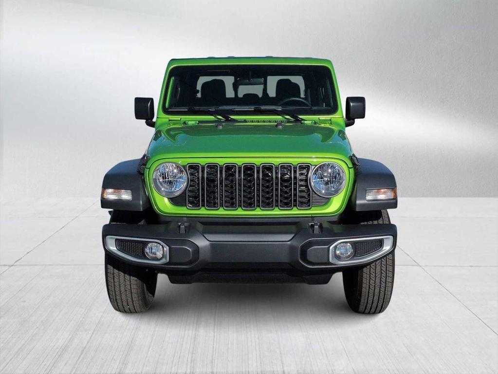 new 2026 Jeep Gladiator car, priced at $41,040