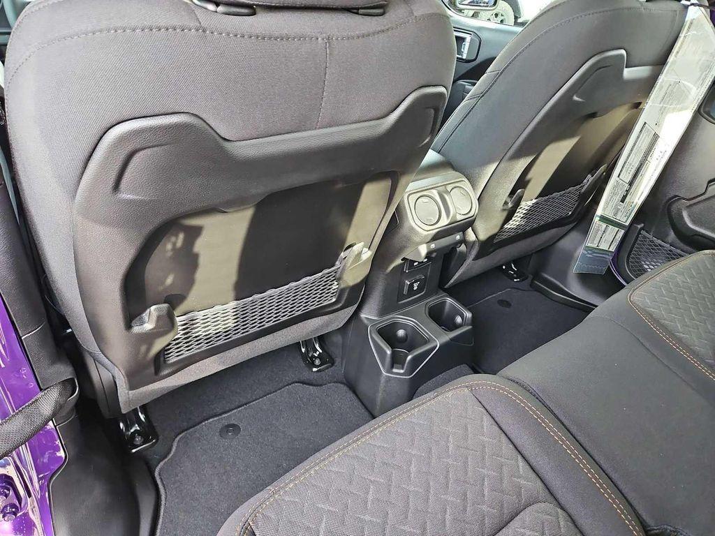 new 2026 Jeep Gladiator car, priced at $54,780