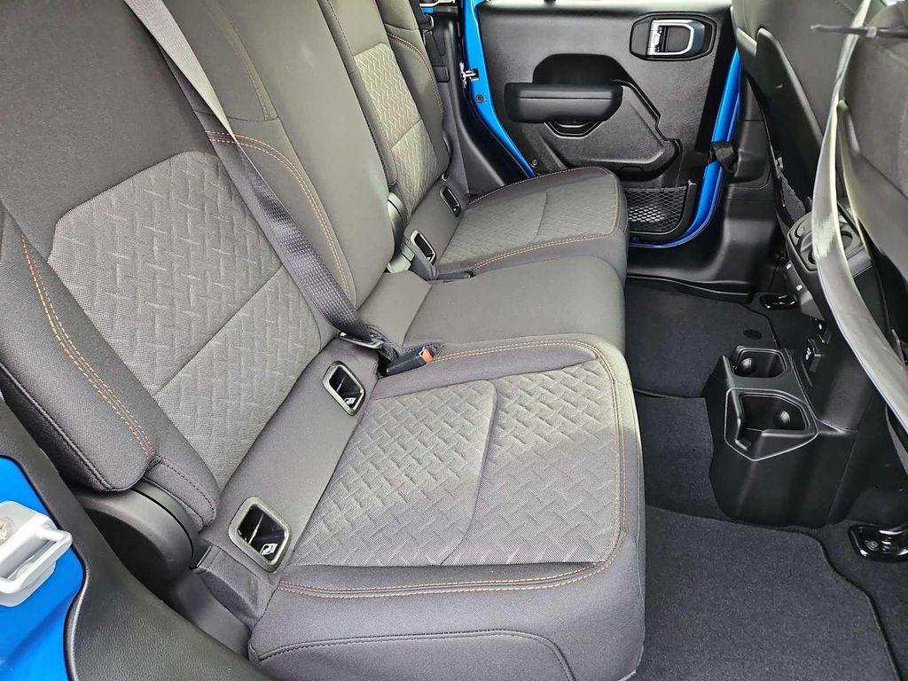 new 2026 Jeep Gladiator car, priced at $53,390