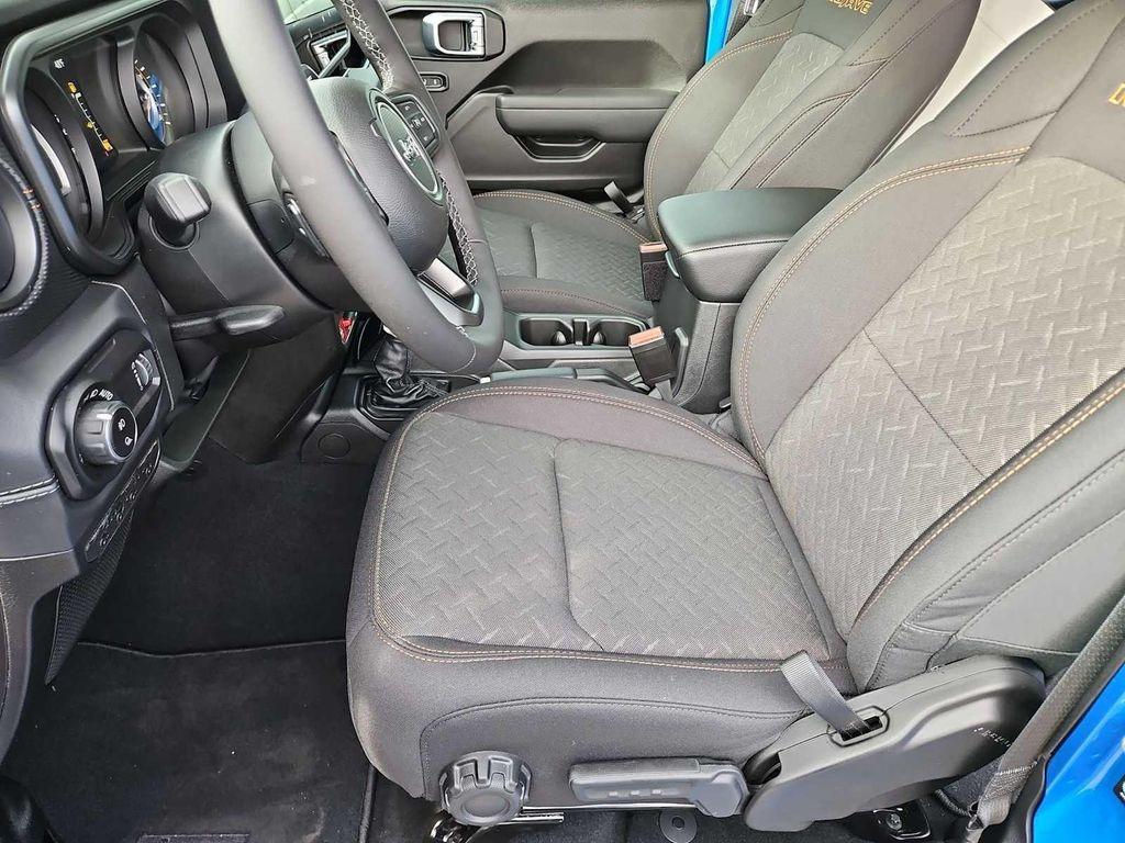 new 2026 Jeep Gladiator car, priced at $53,390