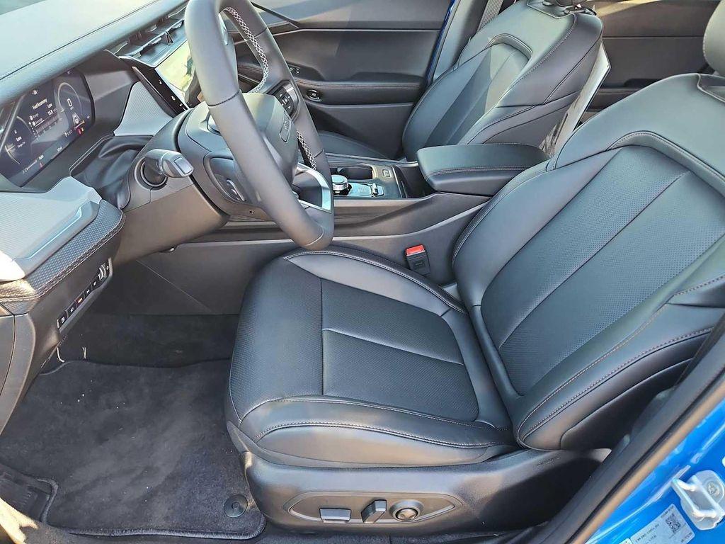 new 2026 Jeep Cherokee car, priced at $41,995