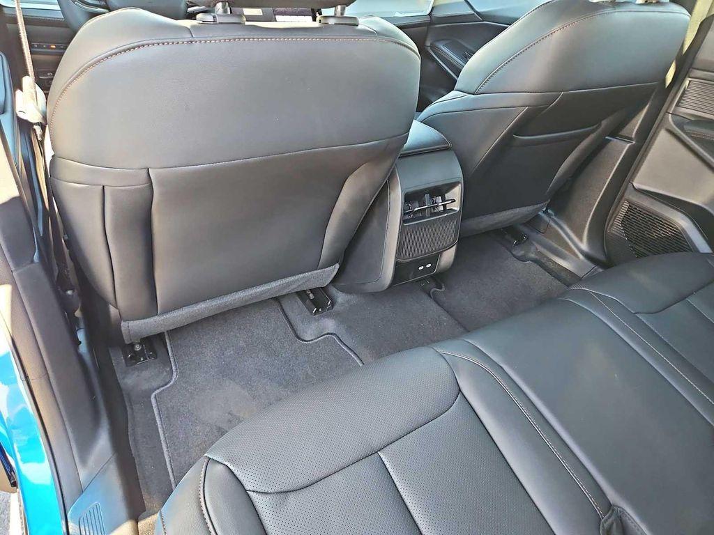 new 2026 Jeep Cherokee car, priced at $41,995