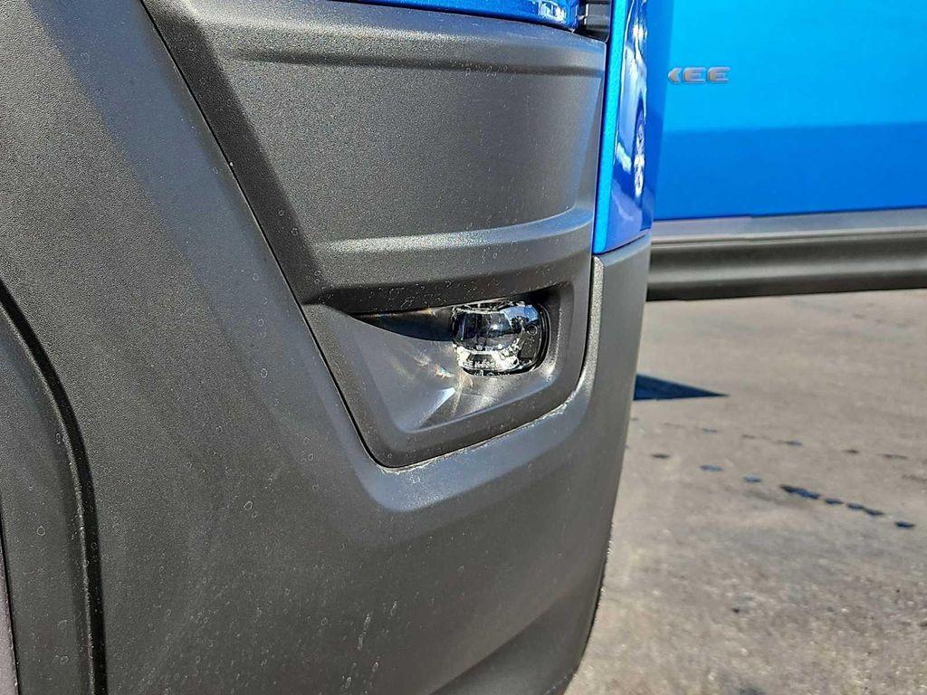 new 2026 Jeep Cherokee car, priced at $41,995