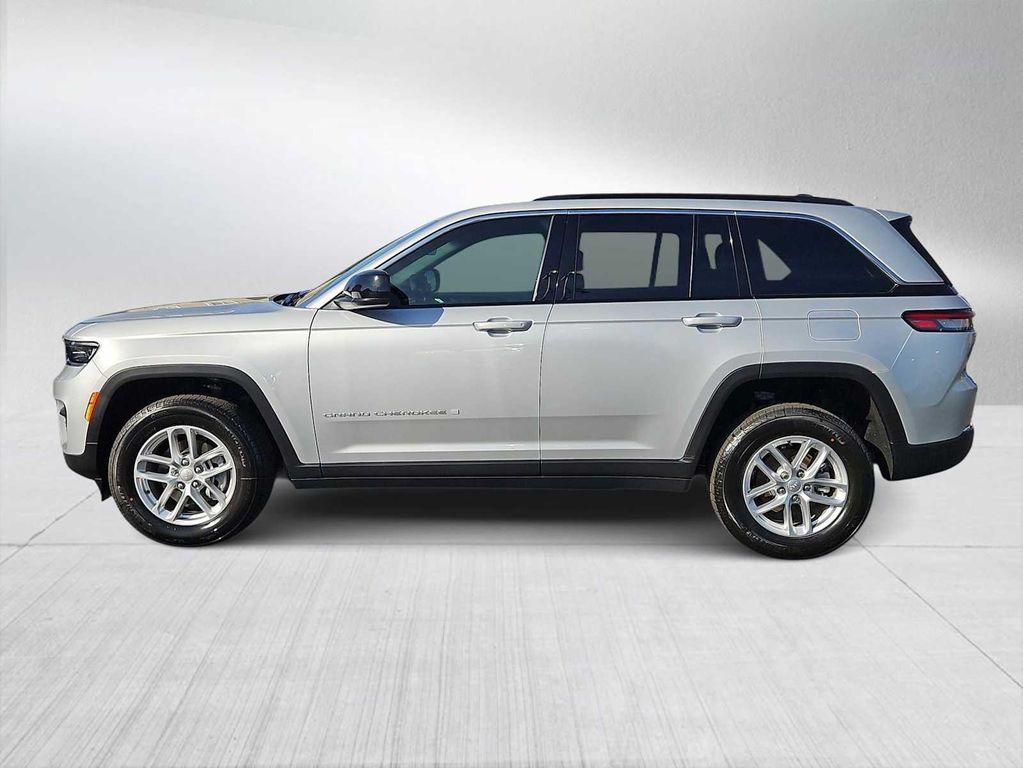 new 2026 Jeep Grand Cherokee car, priced at $38,480