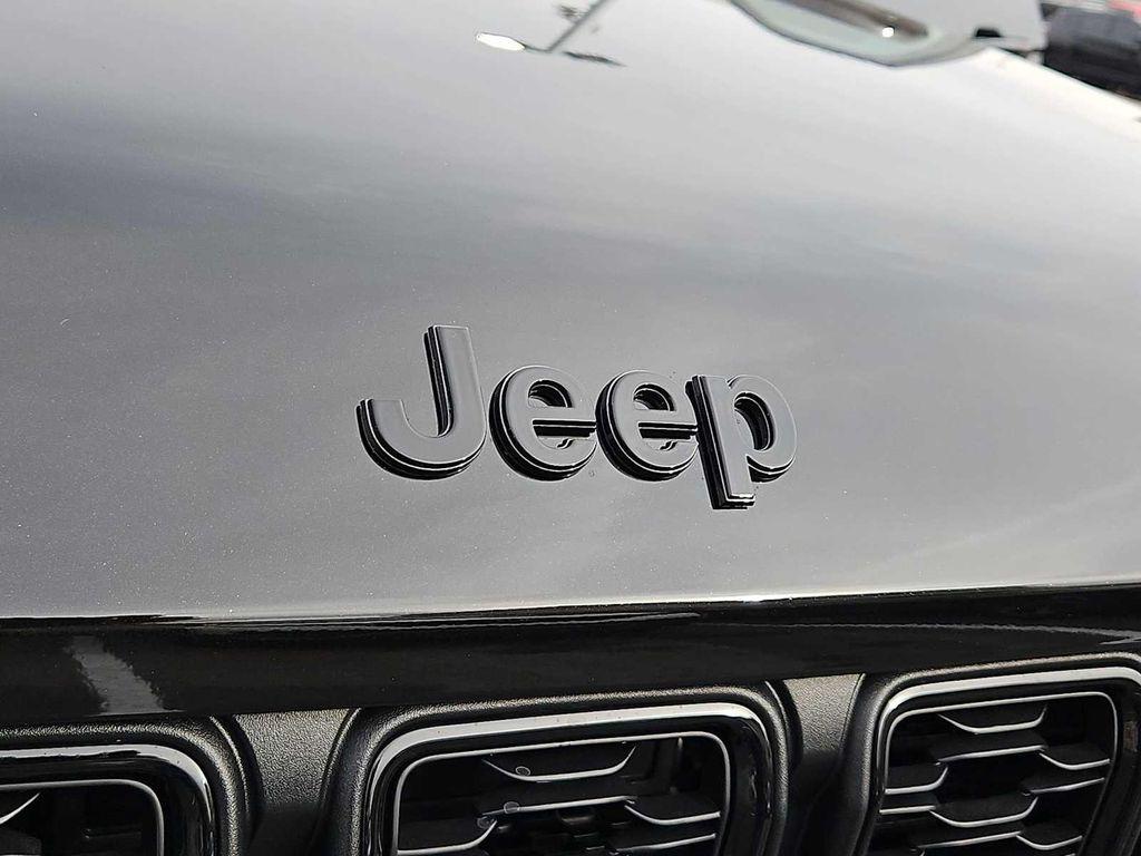 new 2025 Jeep Grand Cherokee L car, priced at $38,580