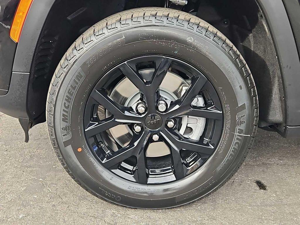 new 2025 Jeep Grand Cherokee L car, priced at $38,580