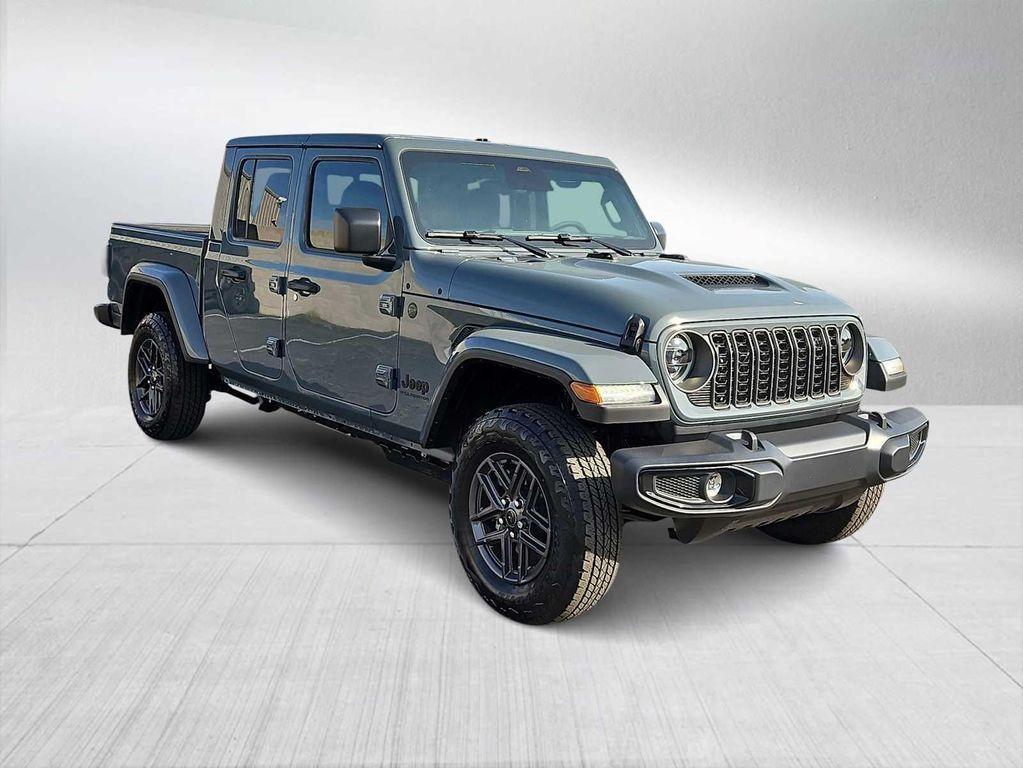 new 2026 Jeep Gladiator car, priced at $40,500
