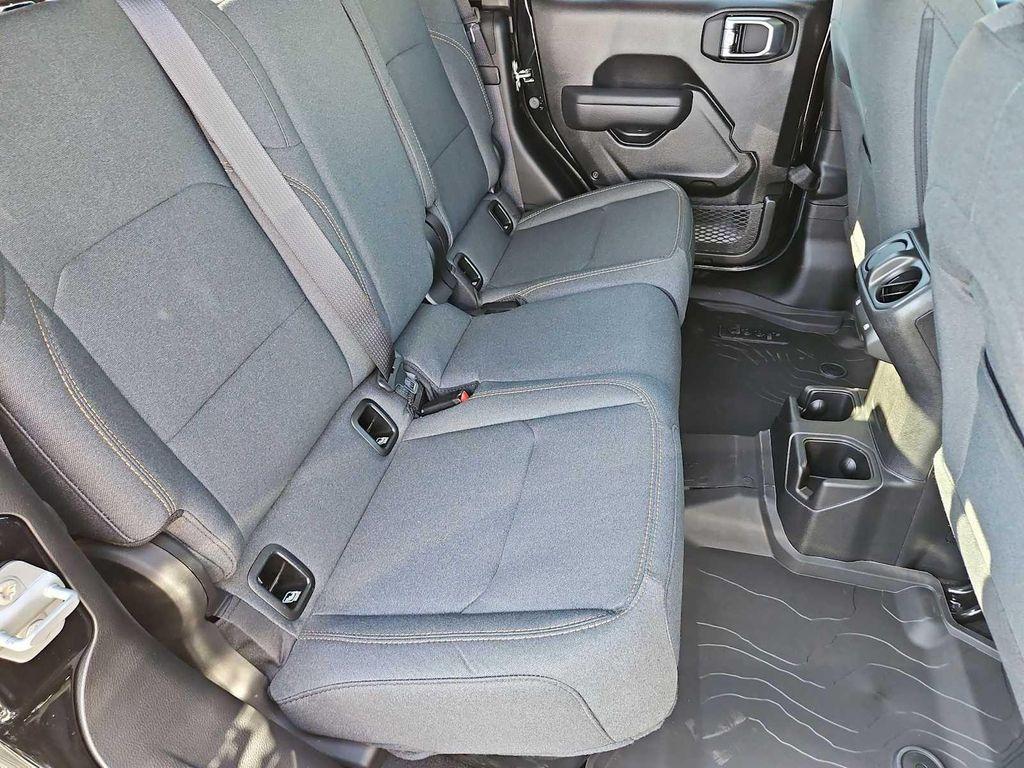 new 2026 Jeep Gladiator car, priced at $40,500