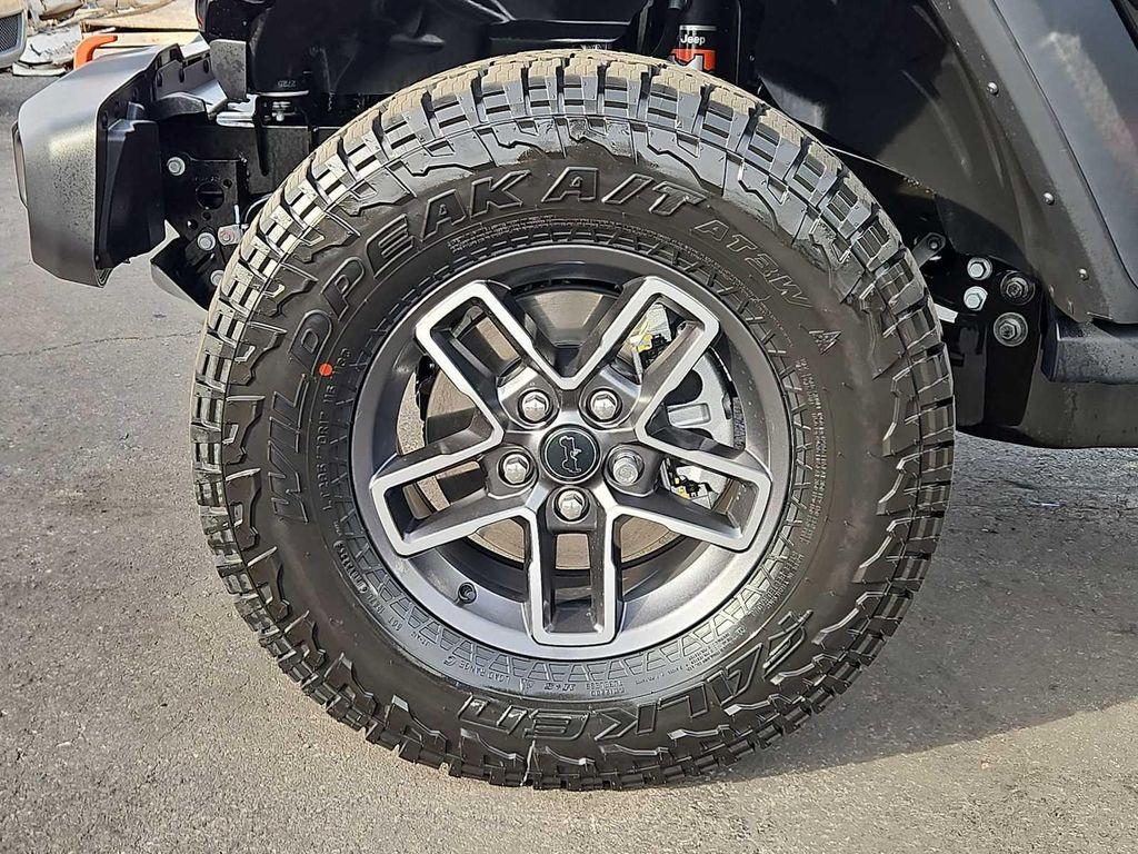 new 2026 Jeep Gladiator car, priced at $53,985