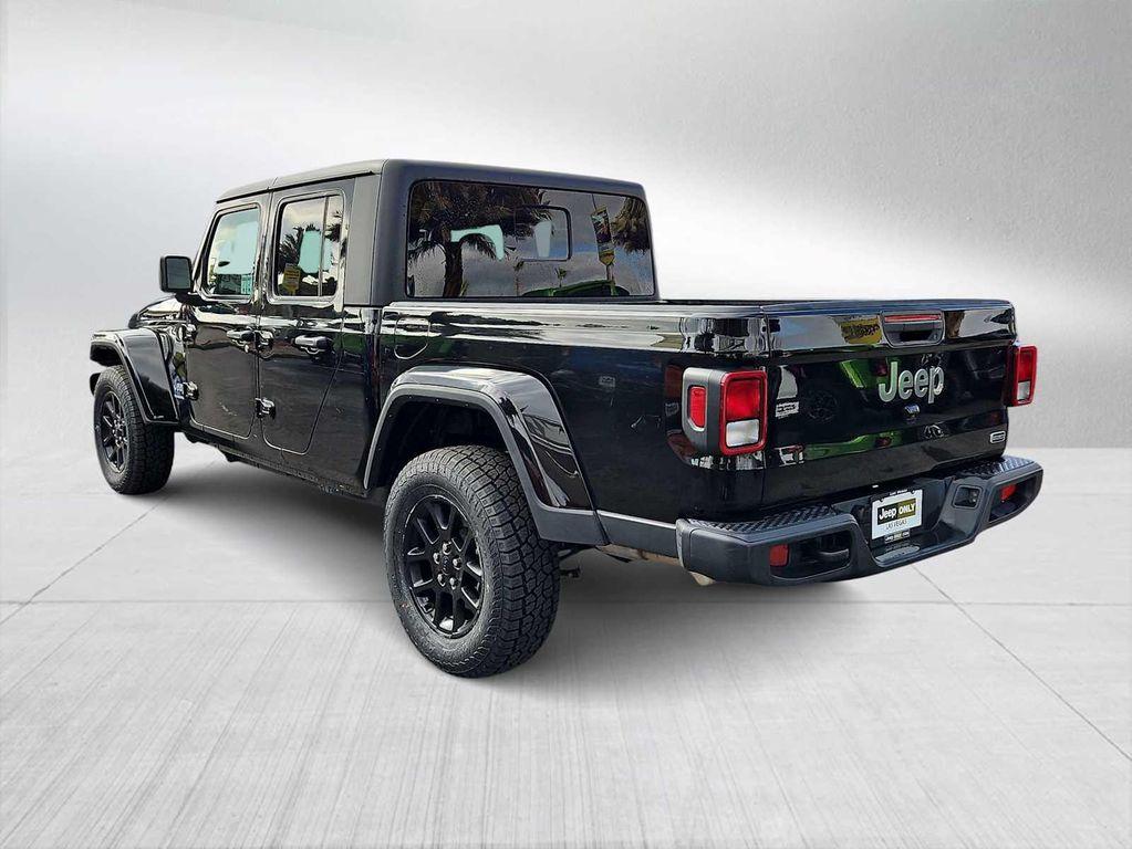 used 2023 Jeep Gladiator car, priced at $27,500