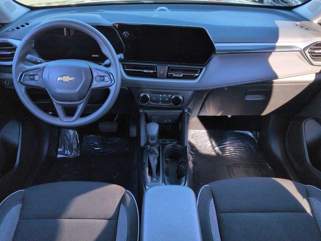 used 2025 Chevrolet TrailBlazer car, priced at $19,000