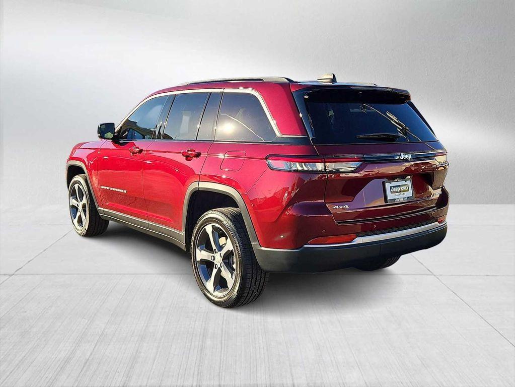 new 2026 Jeep Grand Cherokee car, priced at $45,405