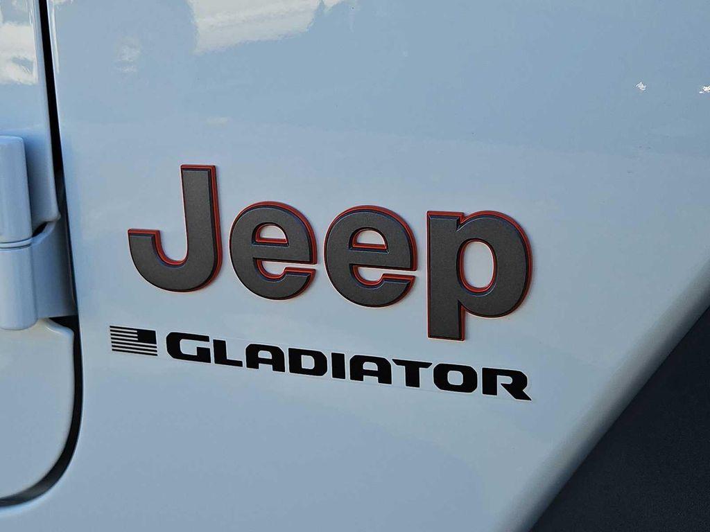 new 2026 Jeep Gladiator car, priced at $53,390